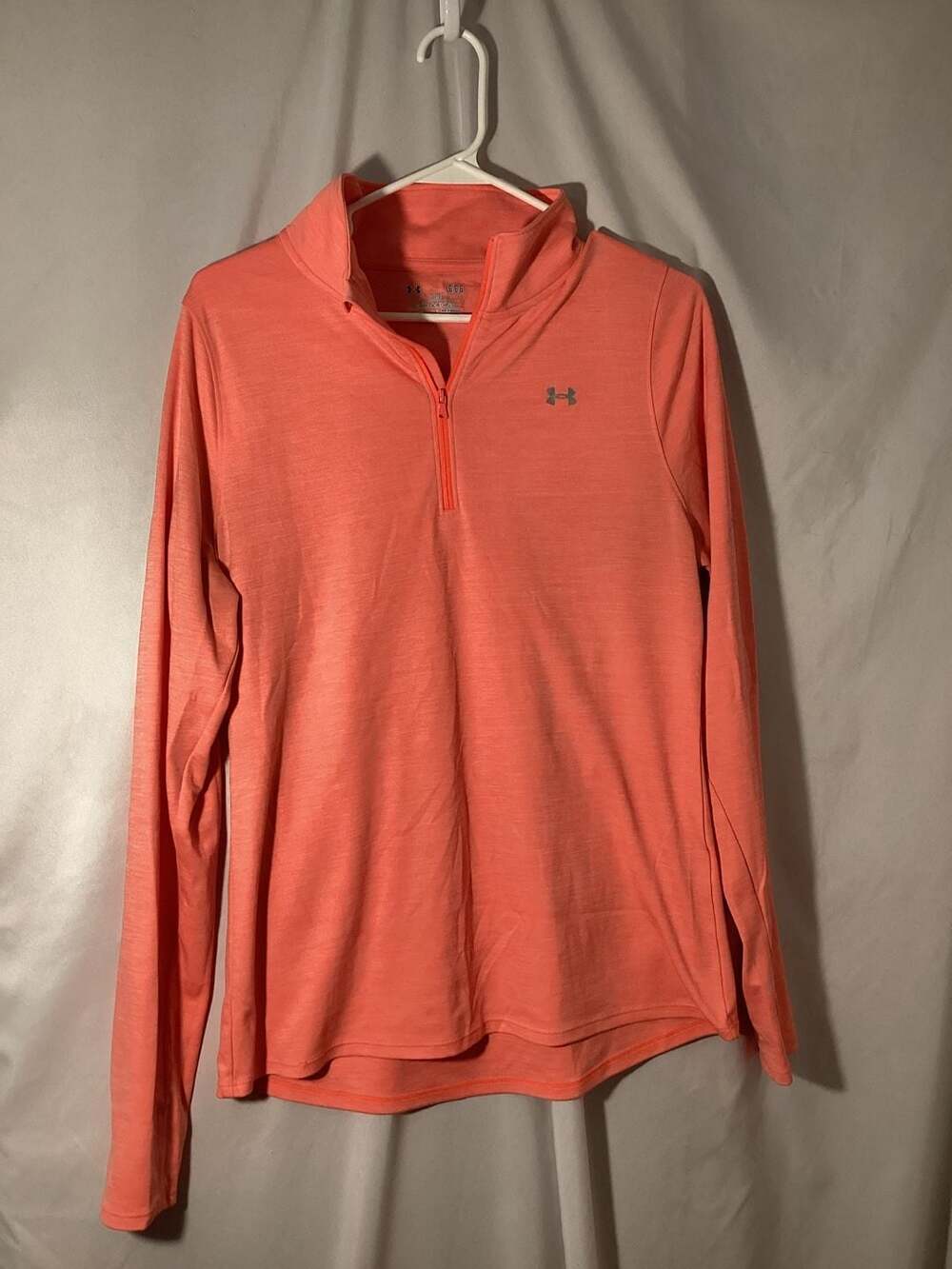 Under Armour Tech Twist 1/2 Zip Size LG Coral Peach Long Sleeve Pullover